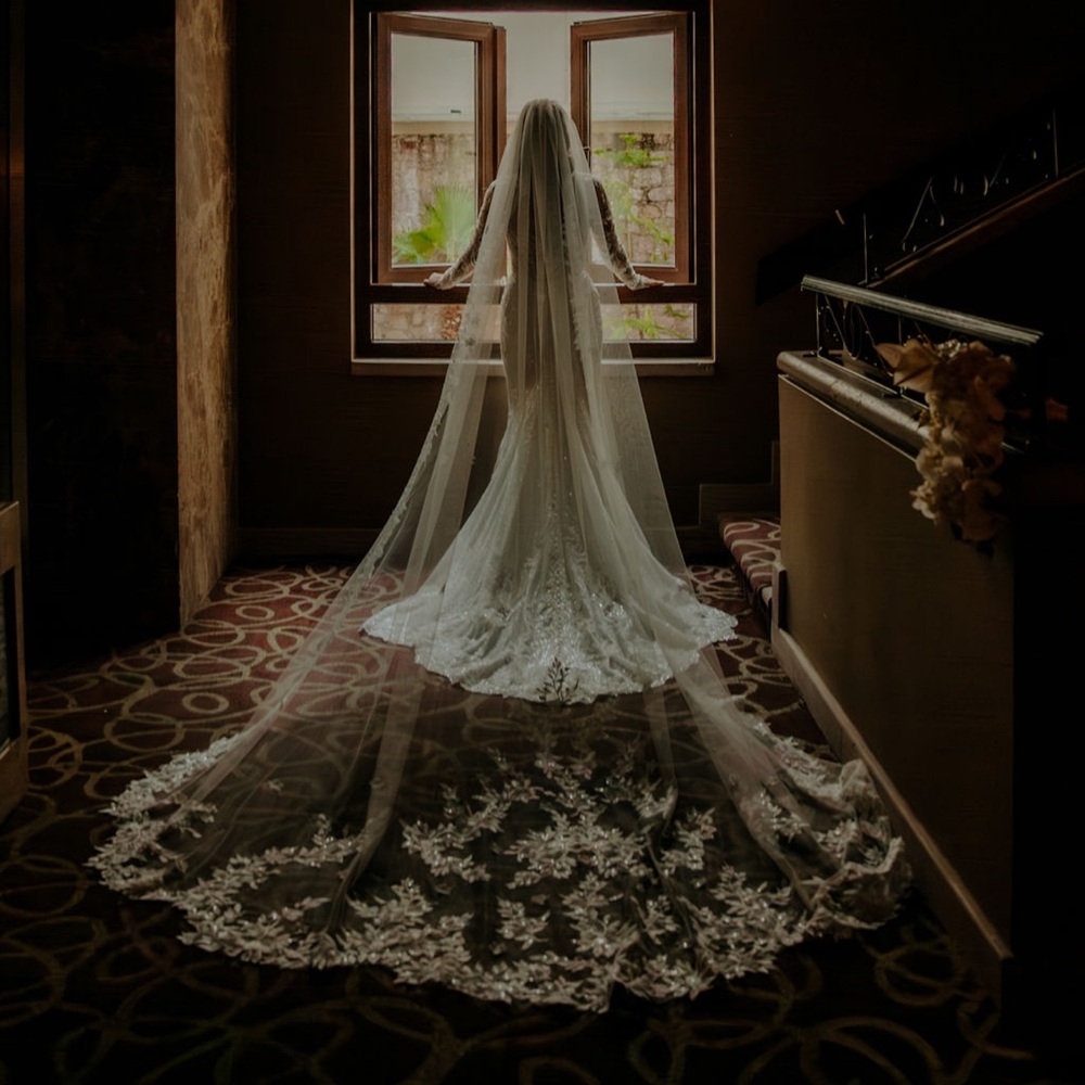Allure Bridals Cream Gown (1,000 or best offer)